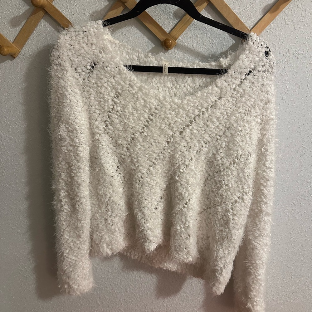 Cropped cream popcorn sweater